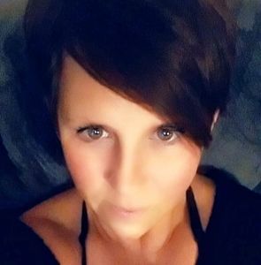 Meet your Posher, Amie